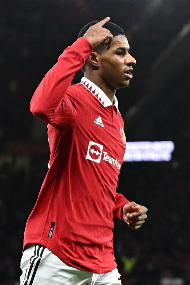 맨유의 공격수 마커스 래시포드가 지난 11일 리그컵 8강서 찰튼 애슬레틱을 상대로 득점한 뒤 기뻐하고 있다. AFP연합뉴스