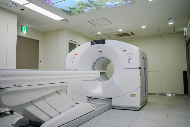 부산백병원이 도입한 정밀 암 진단장비 디지털 PET-CT ‘디스커버리 엠아이’. 부산백병원 제공