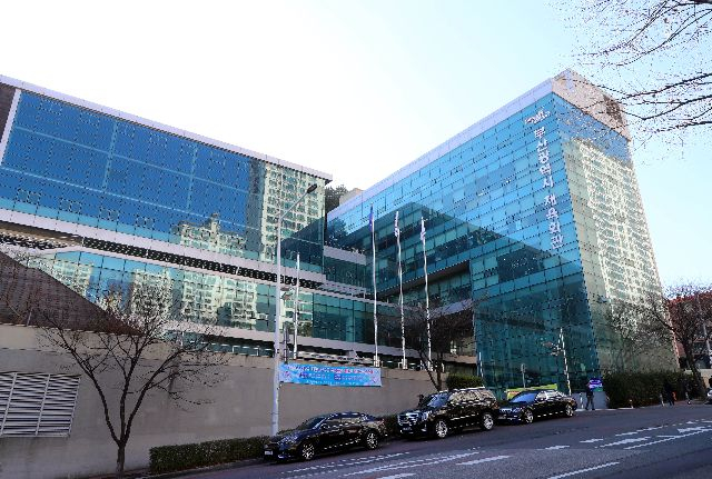 부산 동래구 사직동 부산시체육회관. 부산일보DB