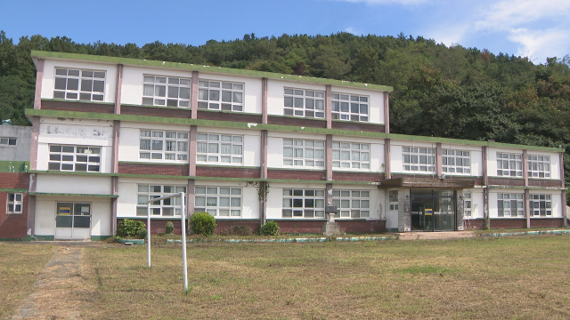 최근 폐교한 경남 사천시 정동초등학교 신월분교 모습. 김현우 기자