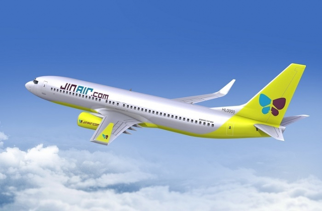 저비용항공사(LCC) 진에어가 부산에서 세부·다낭·방콕으로 출발하는 항공편에 대해 특가 프로모션을 진행한다. 사진은 진에어 항공기. 진에어 제공