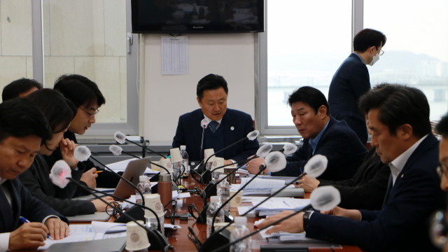 16일 국회에서 열린 국토교통위원회 교통법안심사소위원회 모습. 최인호 의원실 제공