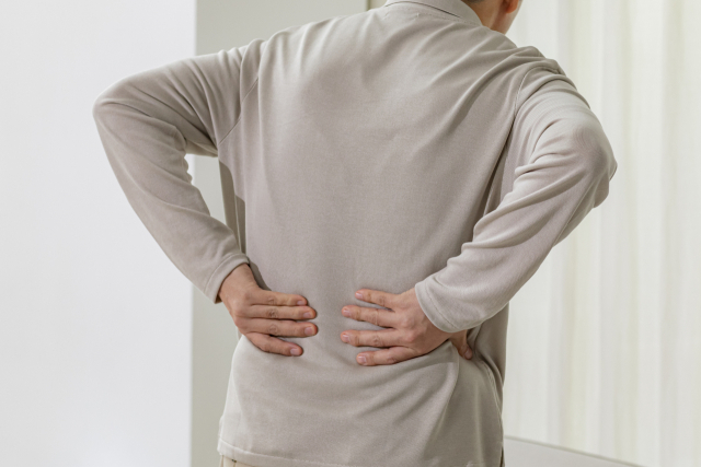 충치 예방을 위해 매일 양치질을 잘 해야 하는 것처럼, 건강한 척추를 유치하려면 평소에 관리하고 돌봐야 한다.