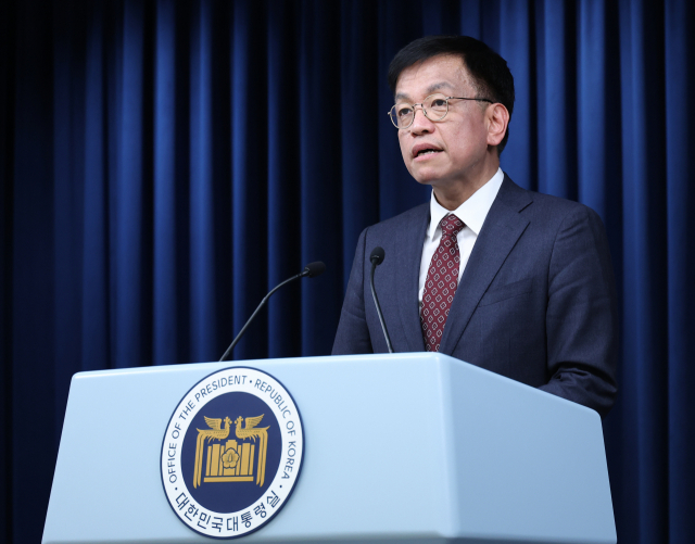 최상목 대통령실 경제수석이 23일 오후 서울 용산 대통령실 청사에서 이날 윤석열 대통령이 주재한 제4차 수출전략회의 관련 브리핑을 하고 있다. 연합뉴스