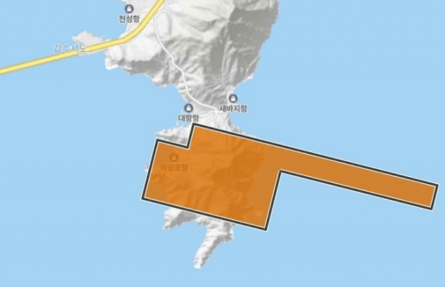 정부가 기본계획에서 내놓은 가덕신공항 배치도. 여객터미널을 남측에 육상지역에 배치하고 활주로는 북측에 육해상에 배치한다. 국토교통부 제공