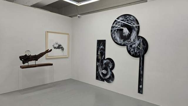 정안용 개인전 전시 전경. 오금아 기자