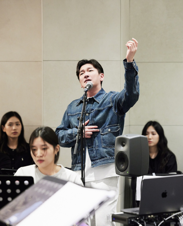 오페라의 유령역을 맡은 조승우 배우. 에스앤코 제공