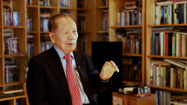 김동호 부산국제영화제(BIFF) 초대 집행위원장은 “해양 자원과 경관을 갖춘 부산이 옛 문화와 첨단 IT 산업이 공존하는 점을 엑스포 유치에 활용하면 좋겠다”고 강조했다. 정수원 PD blueskyda2@