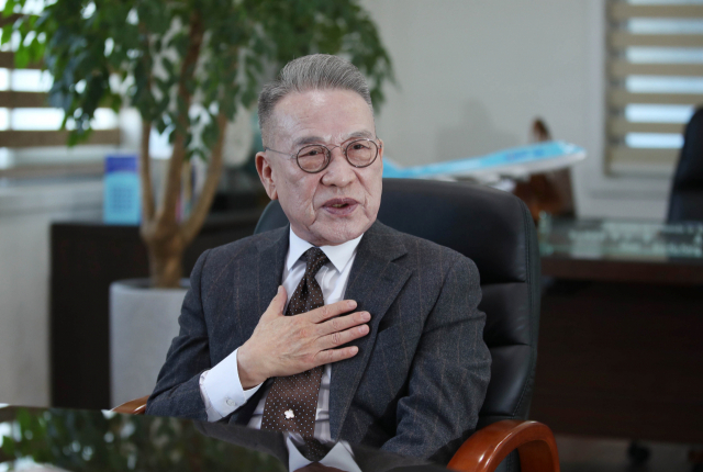 강의구 부산영사단장은 29일 부산이 2030월드엑스포를 유치하기 위해서는 ‘보여주기식’으로 할 게 아니라 ‘진심’이 통하게 만들어야 한다고 강조했다. 이재찬 기자 chan@