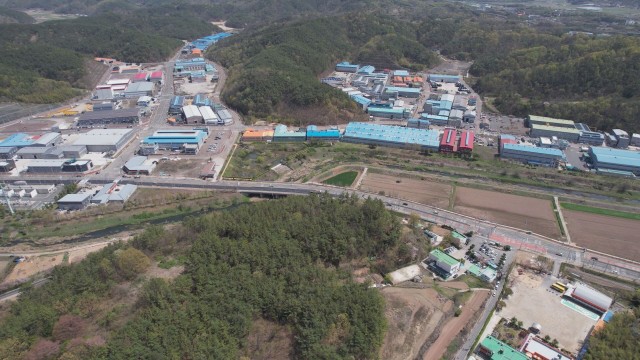 경남 진주시 사봉산단 모습. 최근 폐기물사업장 건립이 추진되면서 주민들이 반발하고 있다. 김현우 기자