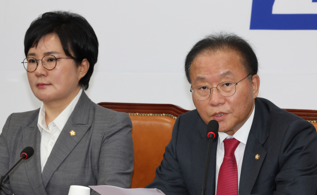 국민의힘 윤재옥 원내대표가 20일 오전 서울 여의도 국회에서 열린 최고위원회의에서 발언하고 있다. 연합뉴스