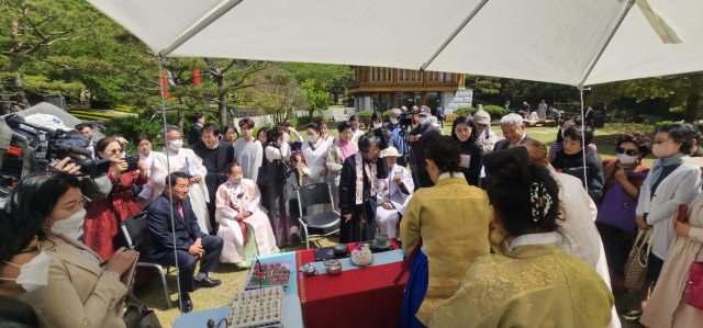 아름다운 찻자리 대회에 대상을 차지한 한국국제창작다례협회. 김태권 기자