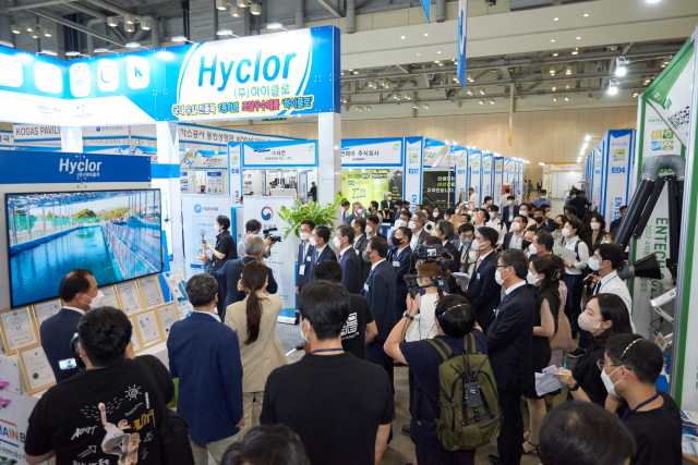 부산시 주관으로 지난해 부산 해운대구 벡스코에서 열린 ‘2022 국제환경에너지산업전’. 올해는 ‘제1회 기후산업국제박람회’와 통합돼 열린다. 벡스코 제공