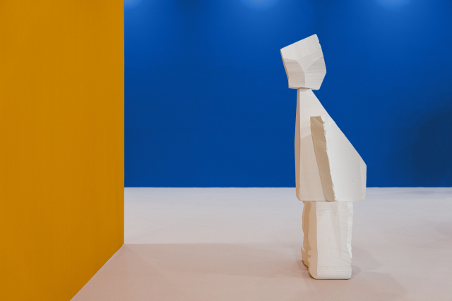 김홍석 '불완전한 질서 개발(의지)-바보 II'. 부산시립미술관 제공