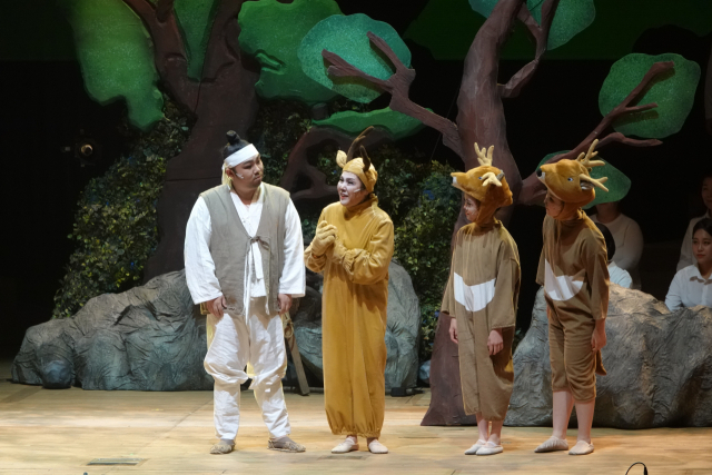 부산시립합창단 어린이 뮤지컬 ‘옛날 옛적에’ 공연 장면. 부산시립합창단 제공