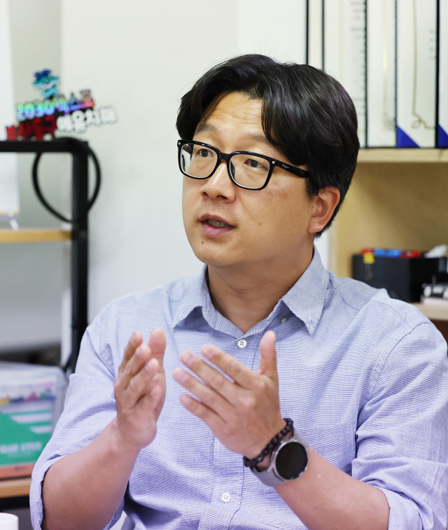 부산여행특공대 손민수 대표가 ‘2030부산월드엑스포’를 지지하며 부산과 엑스포에 대해 열띤 이야기를 들려주고 있다. 정종회 기자 jjh@