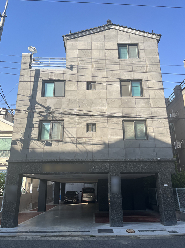 전세 사기사건이 발생한 김해 대성동의 한 다가구주택. 이경민 기자 min@