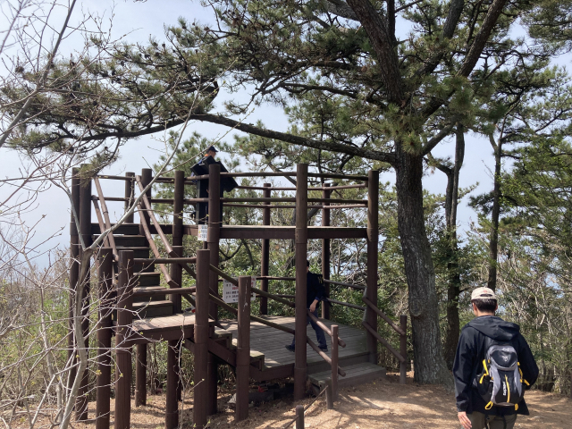 선유봉 정상의 전망대.