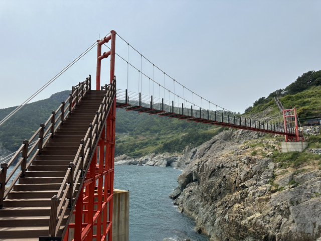 가장 최근에 조성된 '제3출렁다리'는 건너편 펜션 시설과 연결된다.