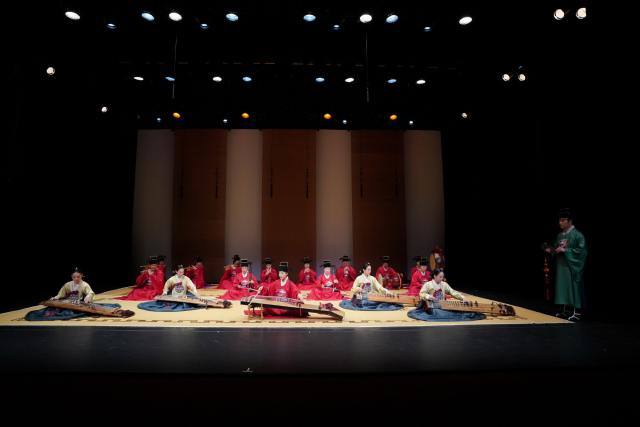 관현합주 '자진한잎' 연주 장면. 국립부산국악원 제공