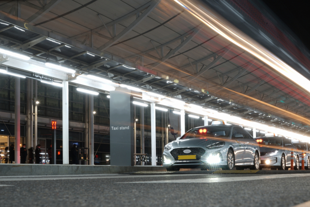 김해 택시 기본요금이 오는 10일부터 기존 3300원에서 4000원으로 700원 인상된다. 이미지투데이 제공