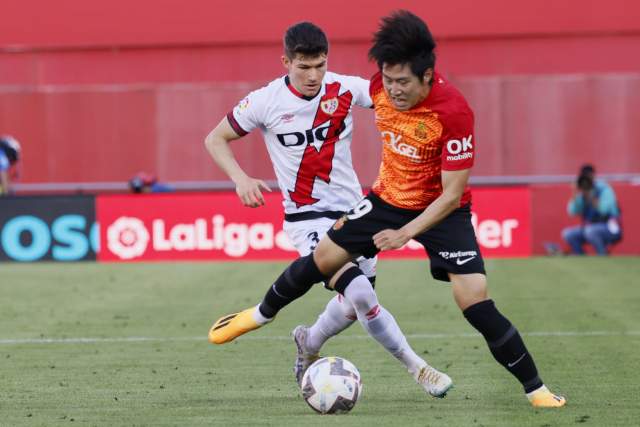 이강인은 2022-23 시즌 스페인 프로축구 RCD 마요르카에서 중앙 공격 미드필더로 활약하며 36경기에서 6골 6도움을 기록했다. EPA연합뉴스