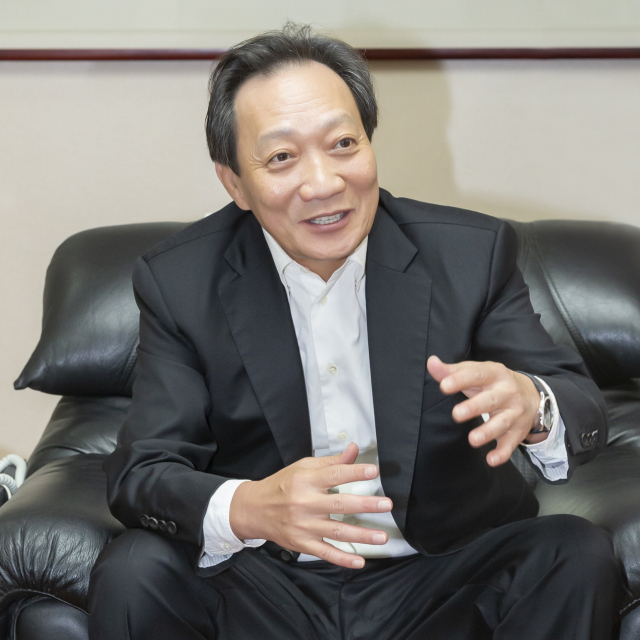 부산상의 장인화 회장은 월드엑스포가 부산에 다시 없을 기회를 선사하고, 큰 명분을 남겨줄 것이라고 확신했다. 부산상의 제공