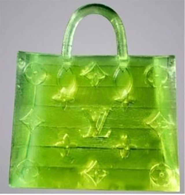 미스치프(MSCHF)가 최근 공개한 초소형 명품백. 미스치프 SNS 캡처