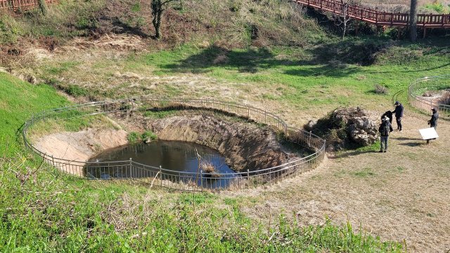 학살이 자행된 서귀포시 대정읍 섯알오름의 탄약고 자리. 제주일보 제공