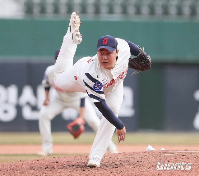 롯데 자이언츠 투수 석상호는 오는 14일 열리는 KBO 퓨처스 올스타전에 출전한다. 롯데 자이언츠 제공