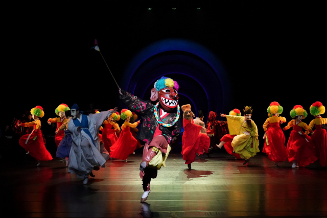 2023 영남춤축제 ‘춤, 보고 싶다’ 개막 공연 ‘야류별곡’. 국립부산국악원 제공