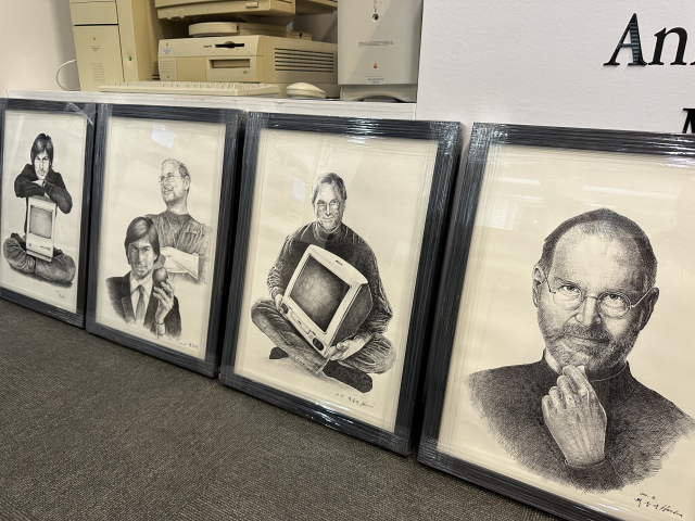 백승영 작가가 펜으로 그린 나이대별 스티브 잡스 초상화.