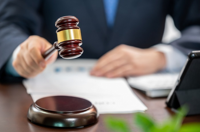 그동안 지방자치단체가 중앙부처 간섭에서 벗어나 지역사무를 자율적으로 결정하도록 지원해왔던 법제처가 올해는 지방재정이 소요되는 지방사무에 대해 자율성을 높이는 방향으로 개정을 추진하기로 했다. 이미지투데이