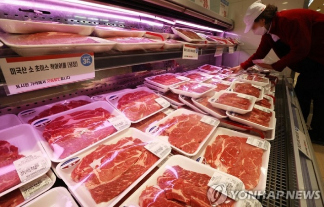 사진은 대형마트에 진열된 미국산 쇠고기. 연합뉴스