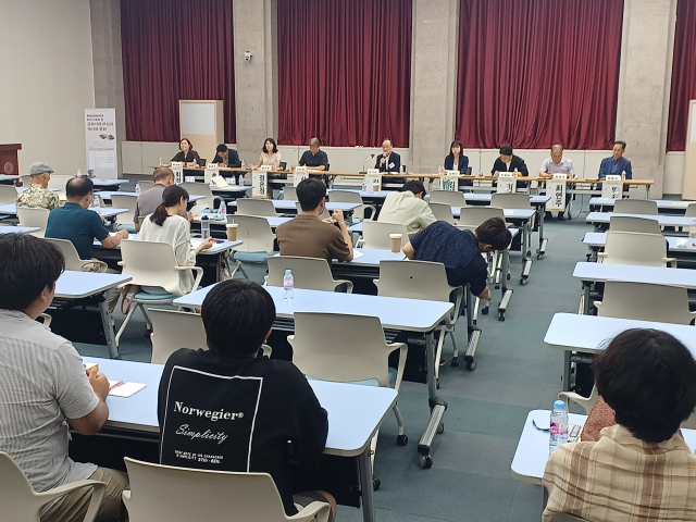 지난달 28일 부산시청에서 열린 ‘최신 자료로 본 고려시대 역사와 문화’ 학술대회. 최학림 선임기자 theos@