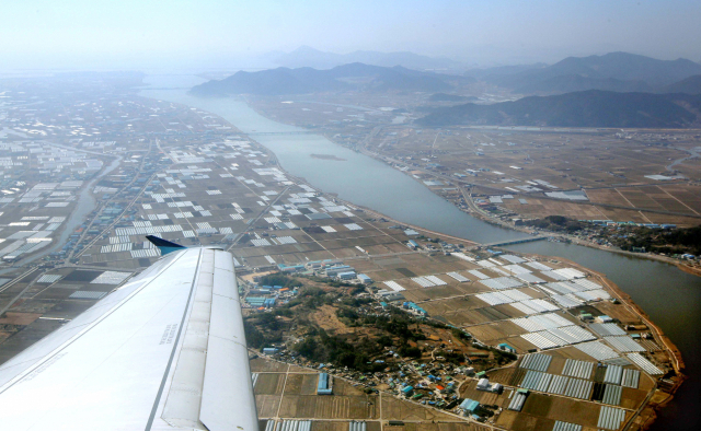 수질 개선 사업이 느리게 진행되는 서낙동강 일원. 부산일보DB