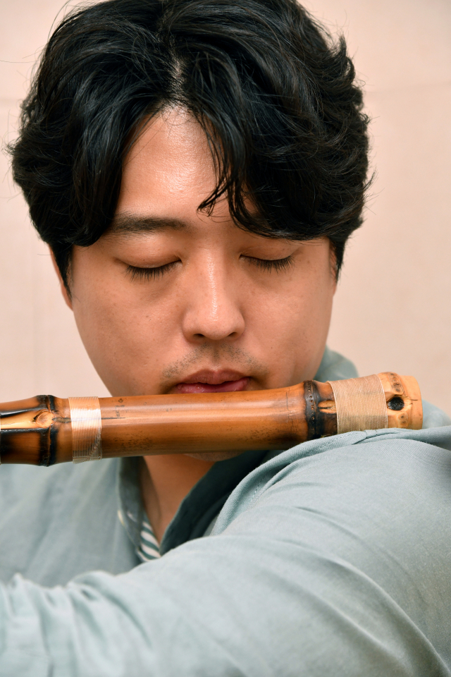 대금 연주자 손한별 부산시립국악관현악단 수석. ⓒ박희진