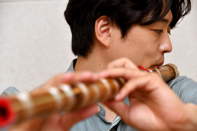 대금 연주자 손한별 부산시립국악관현악단 수석. ⓒ박희진