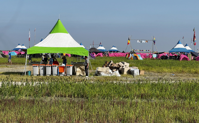 2023 새만금 세계스카우트잼버리 당시 참가자들이 생활했던 야영장의 열악한 환경. 연합뉴스