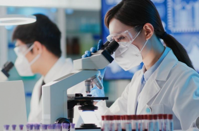 국가 연구개발(R&D) 예산의 절반 이상이 서울·경기 등 수도권에 편중되는 등 수도권 쏠림이 심각한 것으로 지적됐다. R&D 이미지 사진