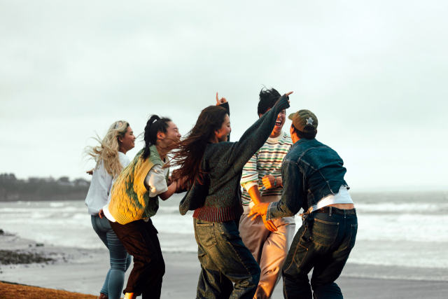 제28회 부산국제영화제(BIFF) 개막작 ‘한국이 싫어서’ 스틸 컷. BIFF 제공