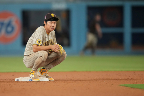‘복통 결장’ 김하성, MLB 20-30클럽 가입 비상?