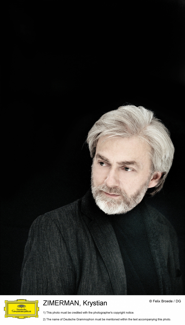 피아니스트 크리스티안 짐머만. ⓒFelix Broede 부산문화회관 제공