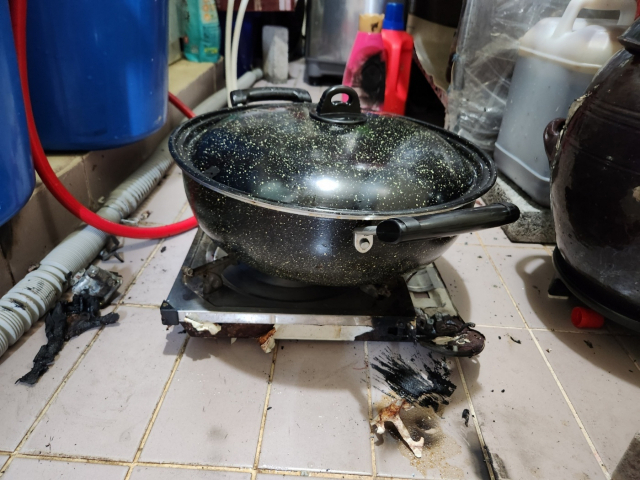 지난 28일 해운대구 반송동의 한 아파트에서 부탄가스 폭발사고가 발생해 1명이 화상을 입었다. 부산소방재난본부 제공