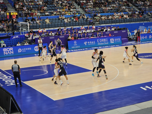 2022 항저우 아시안게임 한국 여자 농구 대표팀은 29일 중국 저장헝 항저우 올림픽 스포츠센터 체육관에서 조별예선 C조 2차전 북한과의 경기를 치렀다. 항저우=김한수 기자 hangang@