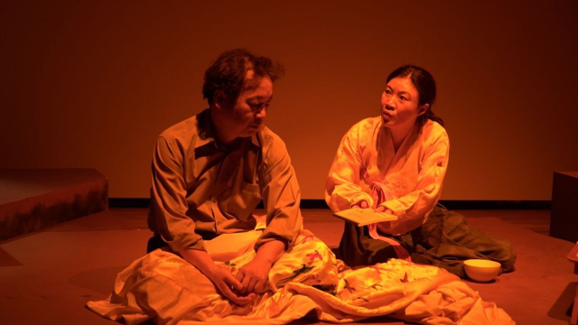 연극 ‘성북동-그 곳’에서 이태준 소설 ‘토끼 이야기’를 다룬 부분. 극단 새벽 제공