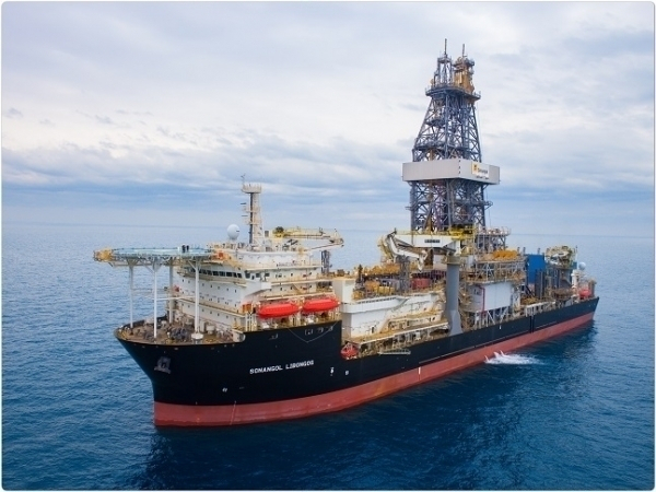 한화오션이 건조한 드릴십(시추선). 한화오션 제공