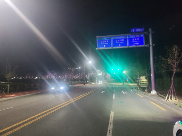 사고 현장 모습. 경찰은 목격자와 CCTV 등을 토대로 정확한 사고 경위를 조사 중이다. 독자 제공