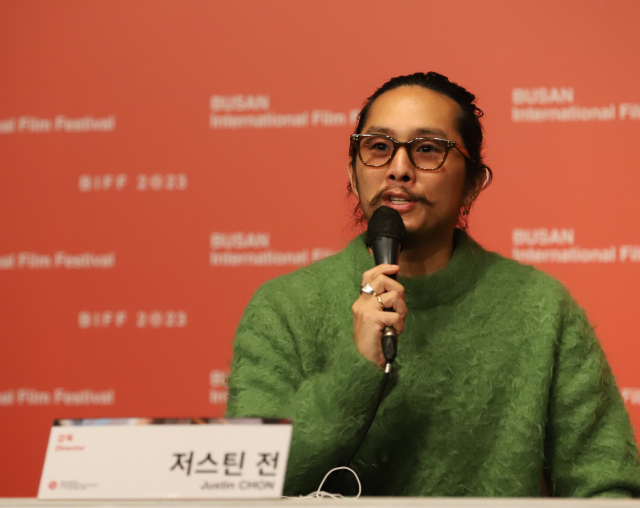 6일 부산국제영화제(BIFF) ‘코리안 디아스포라’ 기자회견에 참석한 저스틴 전 감독 겸 배우. 황예찬 인턴기자