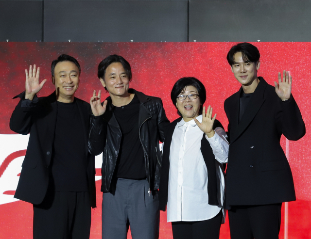 OTT 시리즈 ‘운수 오진 날’로 BIFF 오픈 토크에 참석한 이성민 배우, 필감성 감독, 이정은 배우, 유연석 배우. 황예찬 인턴기자